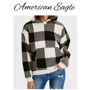 💐New Listing💐 AE Fuzzy Sherpa Pullover Hoodie